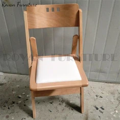 Chaises de jardin pliantes en bois naturel avec coussin